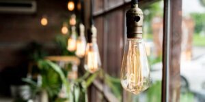 Como escolher a iluminação ideal para cada ambiente da sua casa