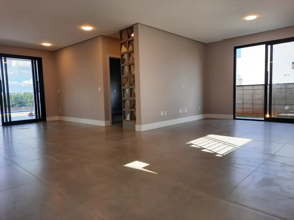 Casa de alto padrão: um refúgio luxuoso em meio à natureza Casa Sobrado Alto Padrão à venda em Condomínio Fechado em Itupeva